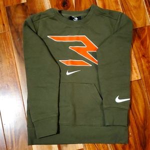 Green/orange Nike crewneck sweatshirt with kangaroo front pocket